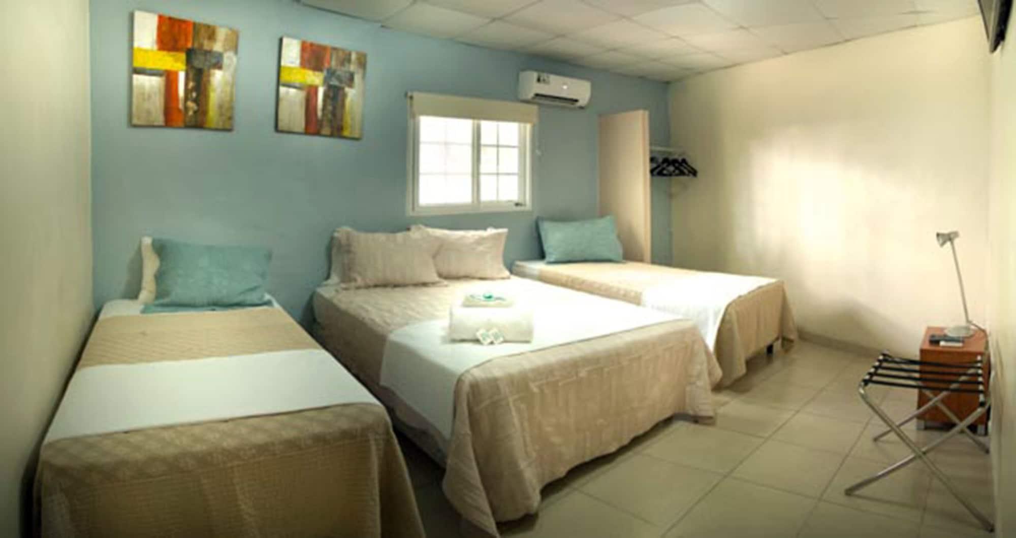 Hostal Gemar Panama City Exterior photo