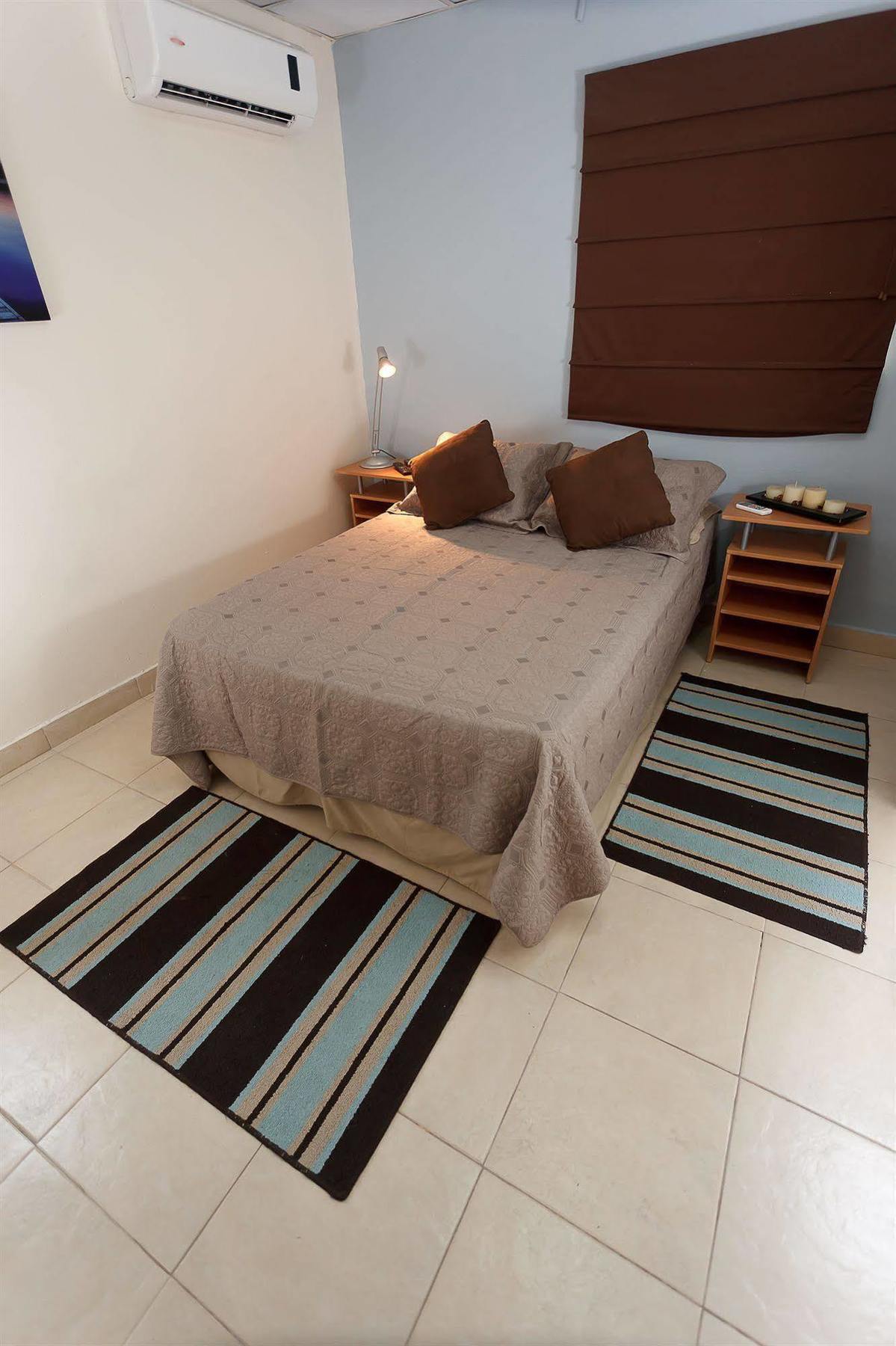Hostal Gemar Panama City Exterior photo